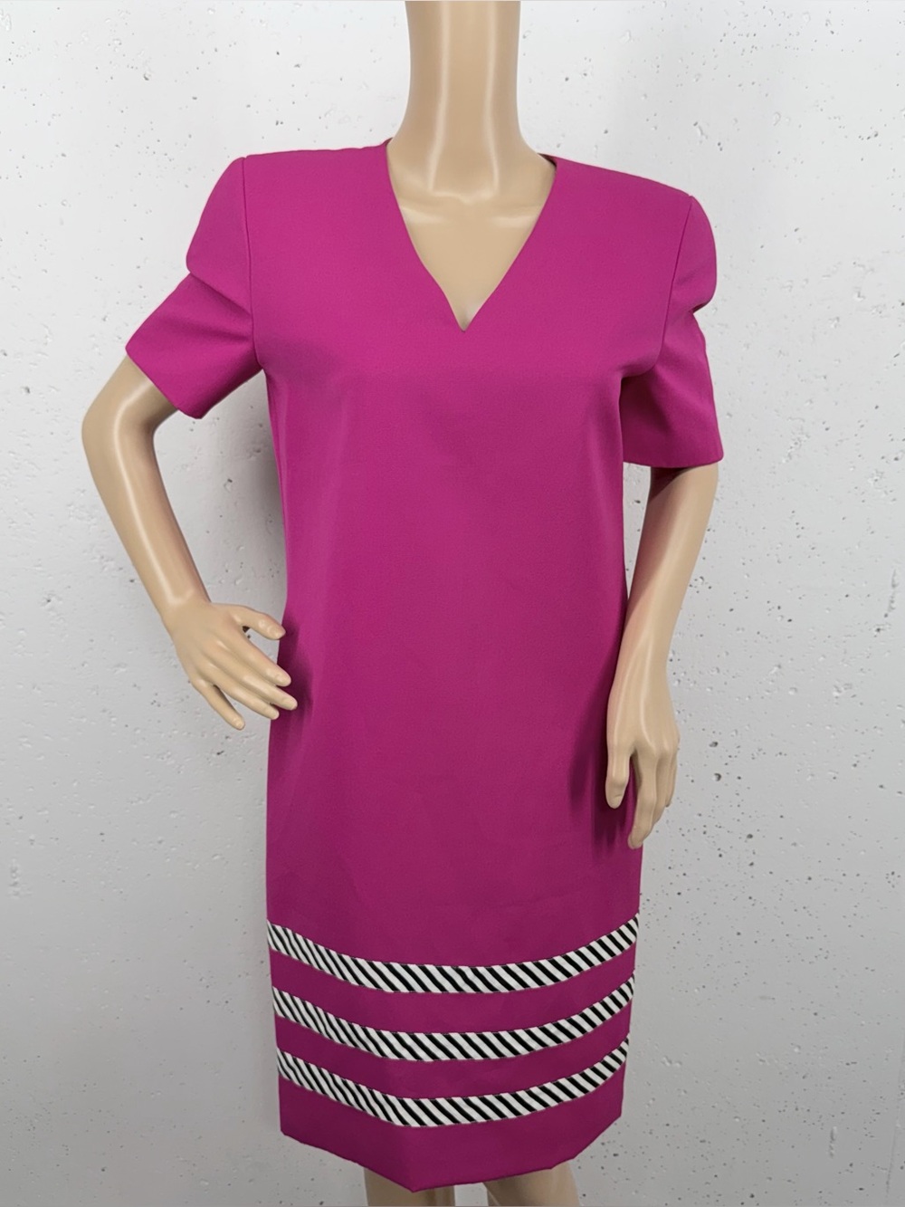 Carolina Herrera Women’s size 8 Dark Pink Sheath Dress Original Sample Rare